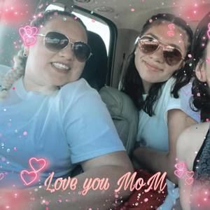 Meet your Posher, Danielle